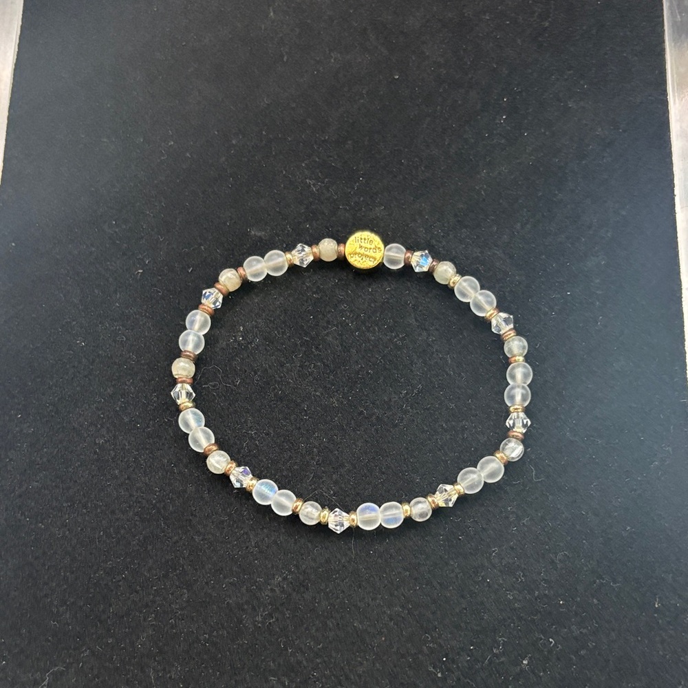Elegant Gold and Silver Beaded Bracelet